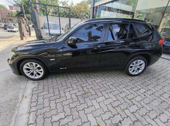 BMW-X1-2010