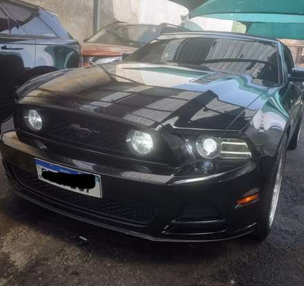 FORD-MUSTANG-2012