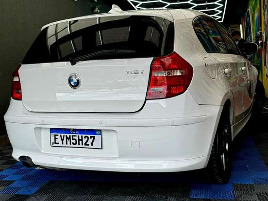 BMW-118i-2.0 UE71 16V GASOLINA 4P AUTOMÁTICO BMW-118i-2011