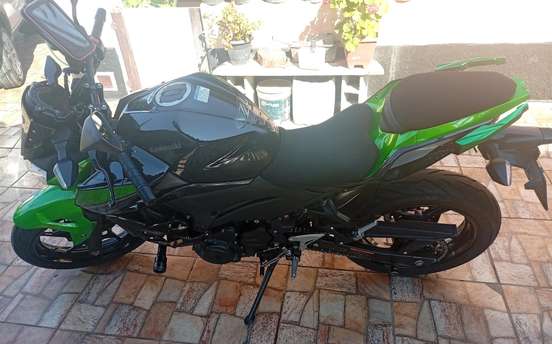 KAWASAKI-Z400-2022