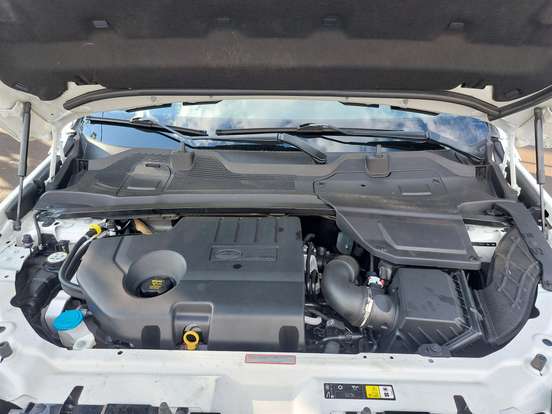 LAND ROVER-DISCOVERY SPORT-2.0 16V TD4 TURBO DIESEL SE 4P AUTOMÁTICO LAND ROVER-DISCOVERY SPORT-2018