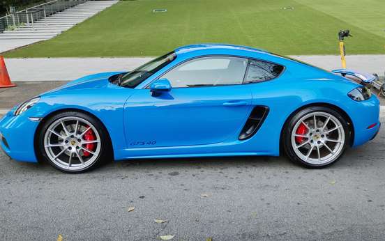 PORSCHE-718-2023
