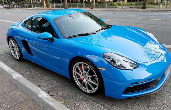 PORSCHE-718-2023