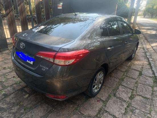 TOYOTA-YARIS-2022