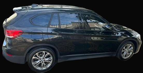 BMW-X1-2021