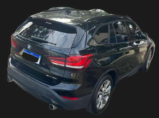 BMW-X1-2021