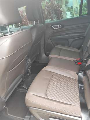 JEEP-COMMANDER-2.0 TD380 TURBO DIESEL OVERLAND AT9 JEEP-COMMANDER-2023