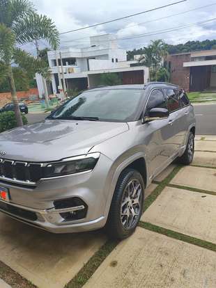 JEEP-COMMANDER-2023