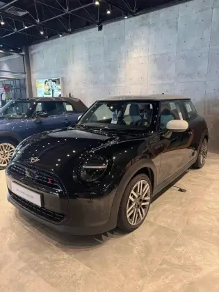 MINI COOPER 2.0 16V TWINPOWER GASOLINA S EXCLUSIVE 2P STEPTRONIC