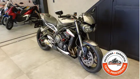 TRIUMPH STREET TRIPLE 765 RS 