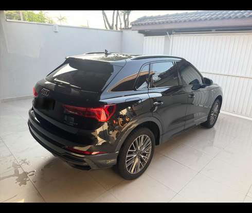 AUDI-Q3-2023