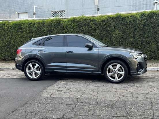 AUDI-Q3-2.0 40 TFSI GASOLINA SPORTBACK PERFORMANCE BLACK QUATTRO TIPTRONIC AUDI-Q3-2022