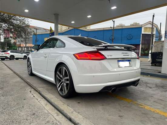 AUDI-TT-2015