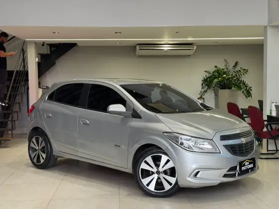CHEVROLET ONIX 1.0 MPFI JOY 8V FLEX 4P MANUAL CHEVROLET ONIX 1.0 MPFI JOY 8V FLEX 4P MANUAL