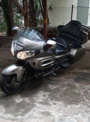HONDA GL 1800 GOLD WING 