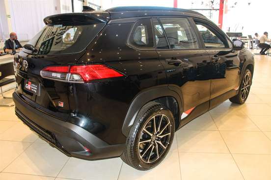 TOYOTA-COROLLA CROSS-2024