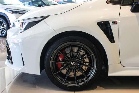 TOYOTA-GR COROLLA-2024