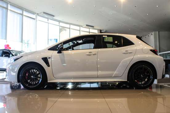 TOYOTA-GR COROLLA-2024