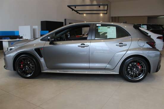 TOYOTA-GR COROLLA-2024