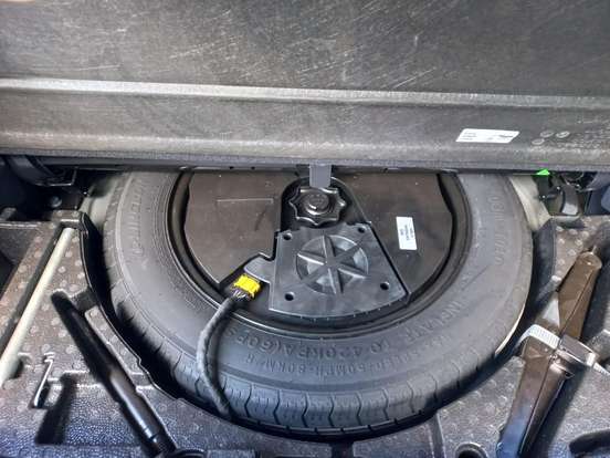 VOLKSWAGEN-TIGUAN-2021