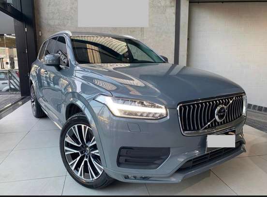 VOLVO-XC90-2.0 T6 GASOLINA MOMENTUM AWD GEARTRONIC VOLVO-XC90-2019