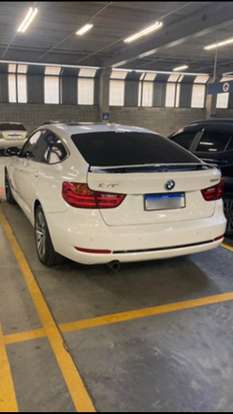 BMW-320i-2015