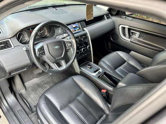 LAND ROVER-DISCOVERY SPORT-2017