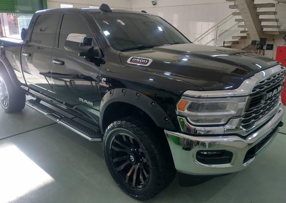 RAM 2500 6.7 I6 TURBO DIESEL LARAMIE CD 4X4 AUTOMÁTICO