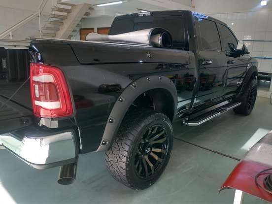 RAM-2500-6.7 I6 TURBO DIESEL LARAMIE CD 4X4 AUTOMÁTICO RAM-2500-2021