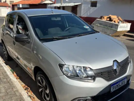 RENAULT-SANDERO-1.0 EXPRESSION 16V FLEX 4P MANUAL RENAULT-SANDERO-2015