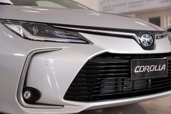 TOYOTA-COROLLA-2025