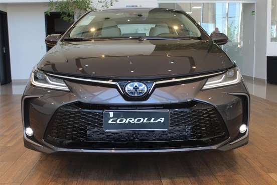 TOYOTA-COROLLA-2024