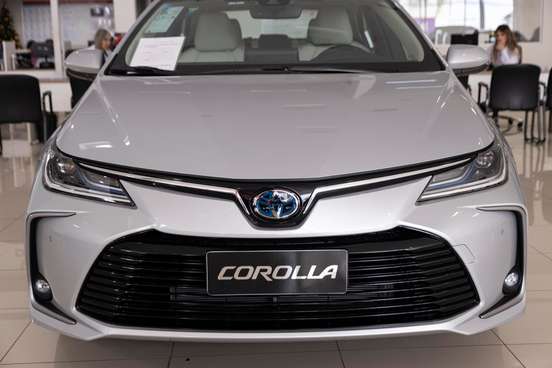 TOYOTA-COROLLA-2024