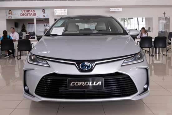 TOYOTA-COROLLA-2024