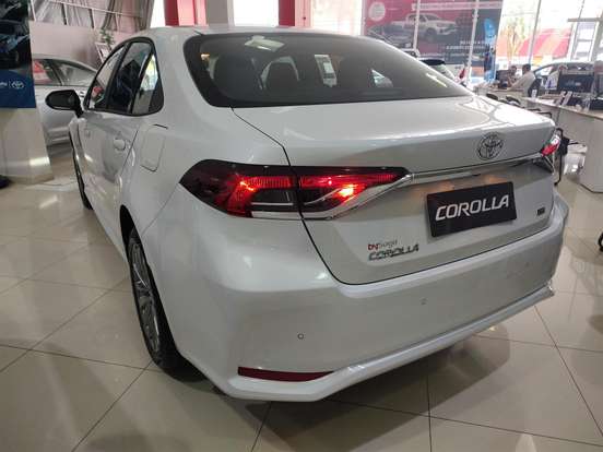 TOYOTA-COROLLA-2025