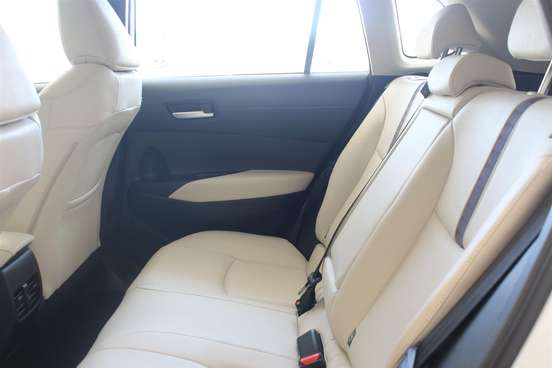 TOYOTA-COROLLA CROSS-2024