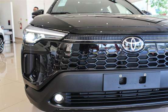 TOYOTA-COROLLA CROSS-2024