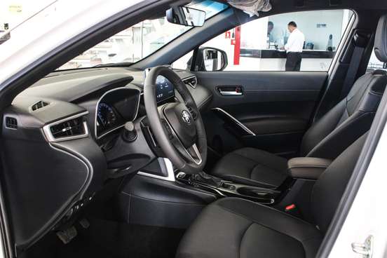 TOYOTA-COROLLA CROSS-2025