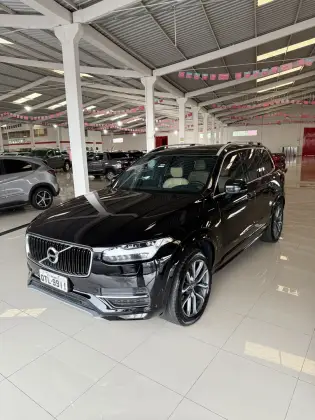 VOLVO XC90 2.0 D5 DIESEL MOMENTUM AWD GEARTRONIC