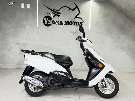 SUZUKI BURGMAN i 