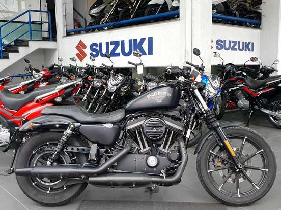 HARLEY-DAVIDSON-SPORTSTER IRON 883-2017