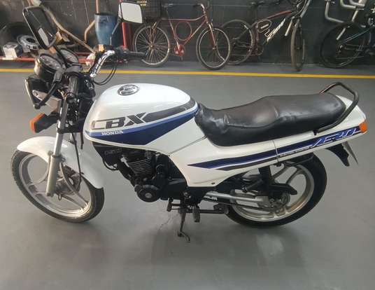 HONDA-CBX 150 AERO-1990