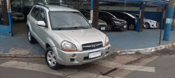 HYUNDAI TUCSON 2.0 MPFI GL 16V 2WD GASOLINA 4P AUTOMÁTICO
