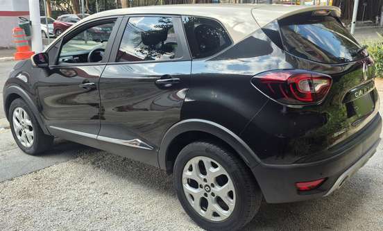 RENAULT-CAPTUR-2018