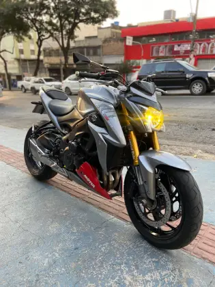 SUZUKI GSX-S1000 ABS 