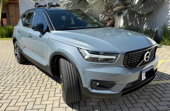 VOLVO XC40 2.0 T5 GASOLINA R-DESIGN AWD GEARTRONIC