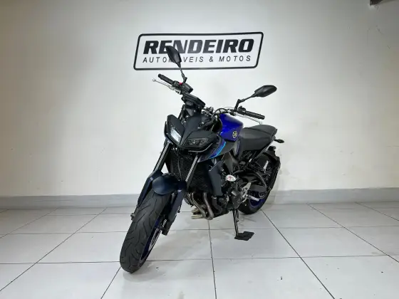 YAMAHA MT-09 