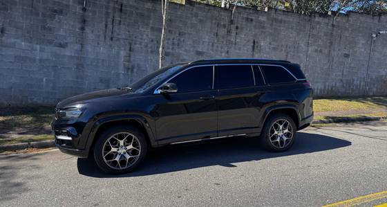 JEEP COMMANDER 2.0 TD380 TURBO DIESEL OVERLAND AT9