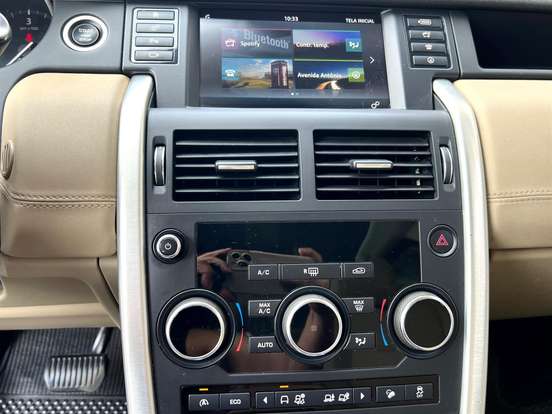 LAND ROVER-DISCOVERY SPORT-2017