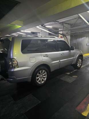 MITSUBISHI-PAJERO FULL-2010